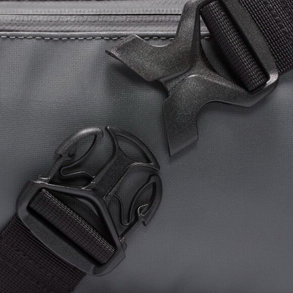 Nike Storm-FIT ADV Utility Power Hip Pack (5L) - Picture 9 of 10